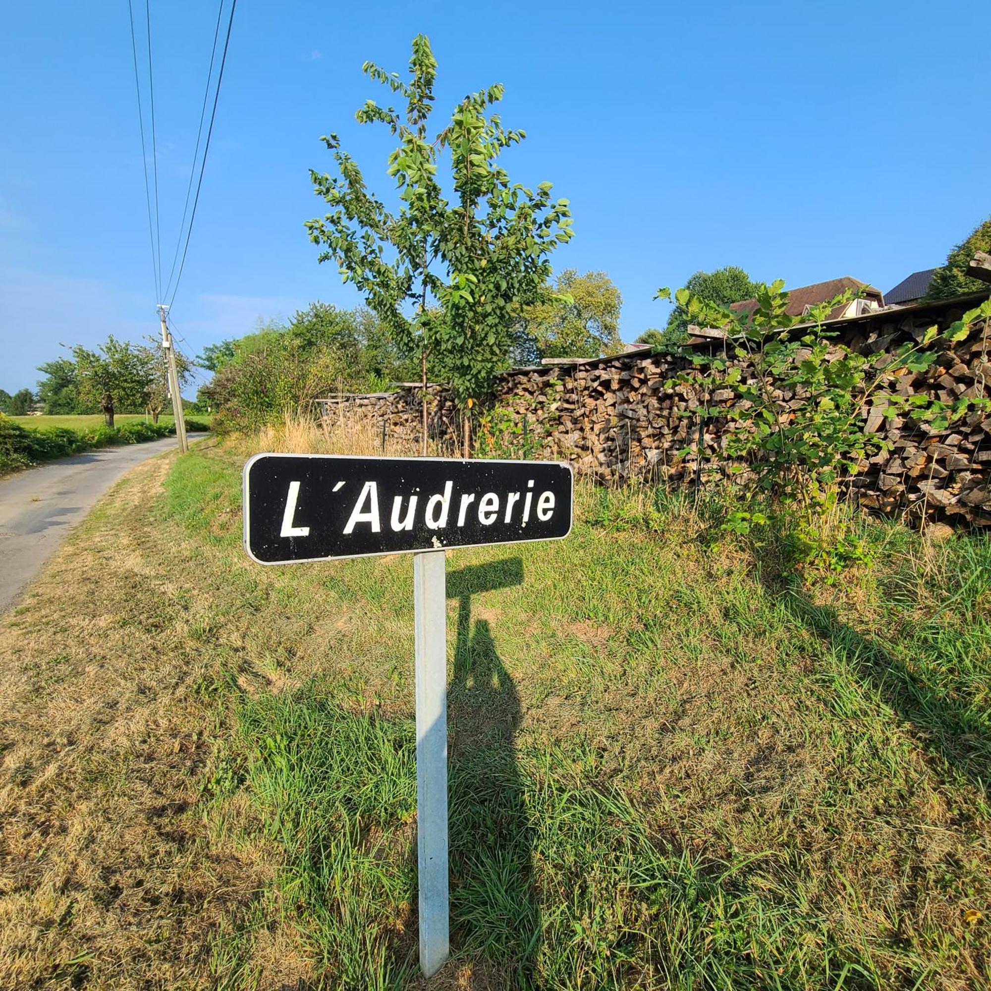 Saint-Pardoux-Corbier Studio L'Audrerie. מראה חיצוני תמונה
